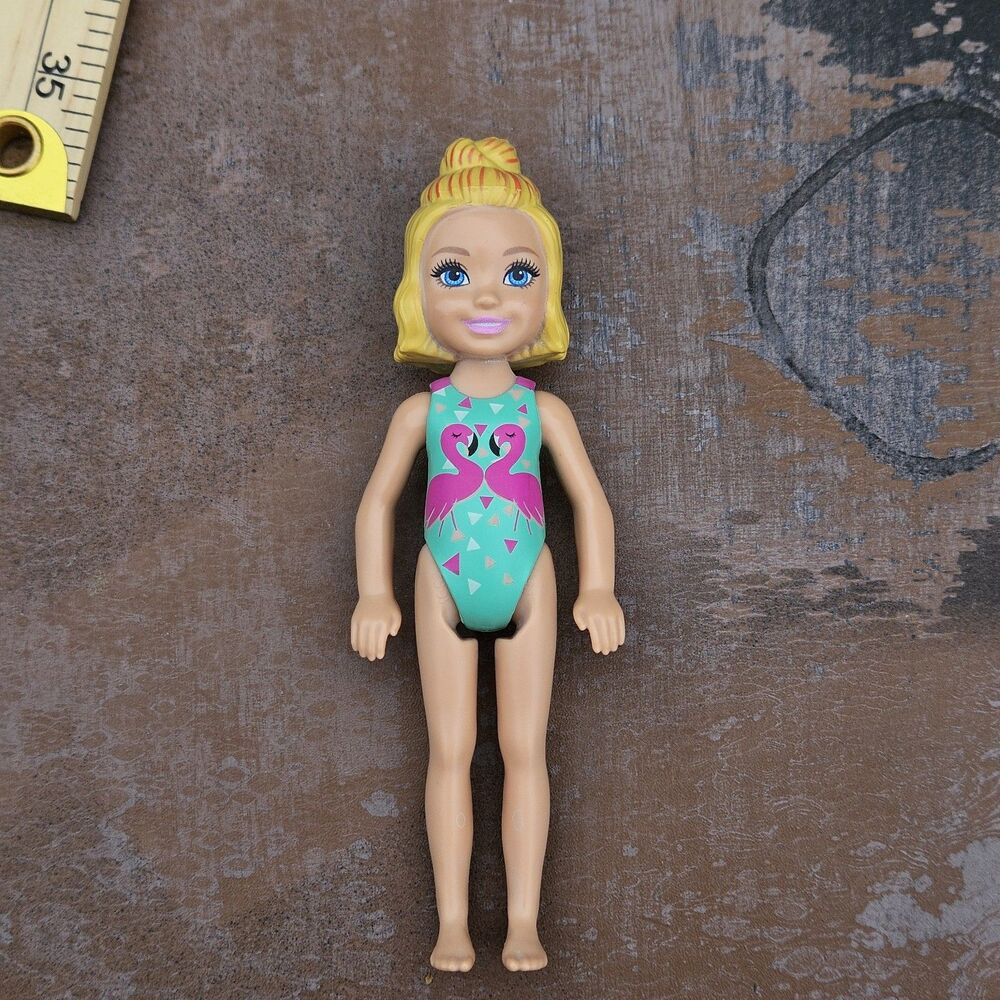 Barbie Chelsea Doll Blonde Hair Flamingo Swimsuit 2020 Mattel 6” Doll Figure - Picture 5 of 8